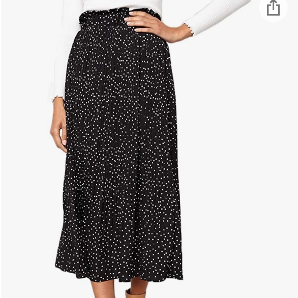 POCKETS Black and White Skirt